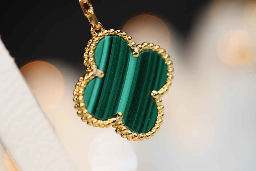 [Radiant Gem]¯CLOVER EARRINGS GOLD MALACHITE DIAMOND 3 MOTIF
