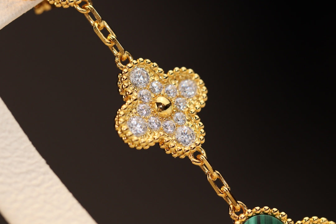 [Radiant Gem]¯CLOVER EARRINGS GOLD MALACHITE DIAMOND 3 MOTIF