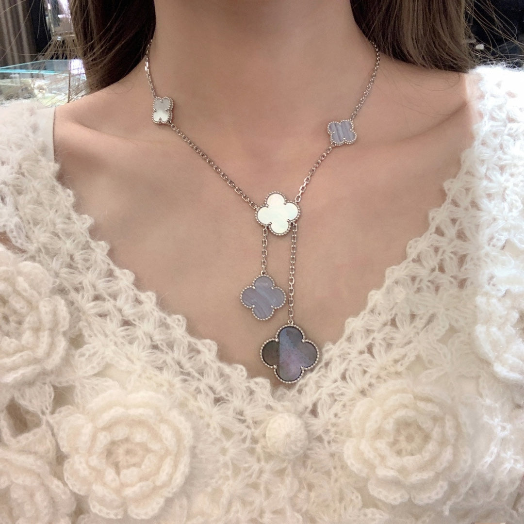 [Radiant Gem]¯CLOVER MOP CHALCEDONY NECKLACE SILVER 6 MOTIF