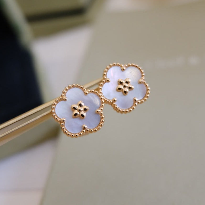 [Radiant Gem]¯LUCKY PINK GOLD WHITE MOP EARRINGS