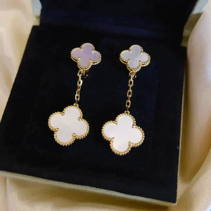 [Radiant Gem]¯CLOVER 2 MOTIF WHITE MOP EARRINGS
