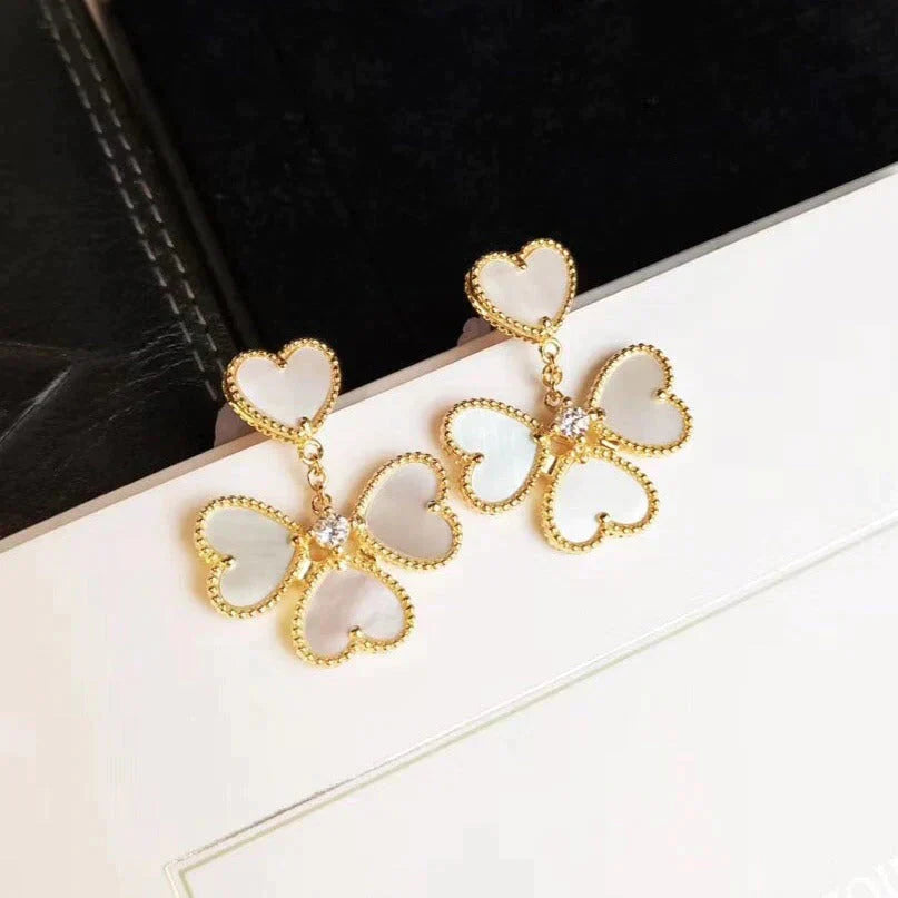 [Radiant Gem]¯CLOVER SWEET WHITE MOP EARRINGS