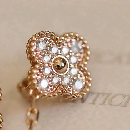 [Radiant Gem]¯CLOVER MEDIUM 1 MOTIFS FUll DIAMOND EARRINGS