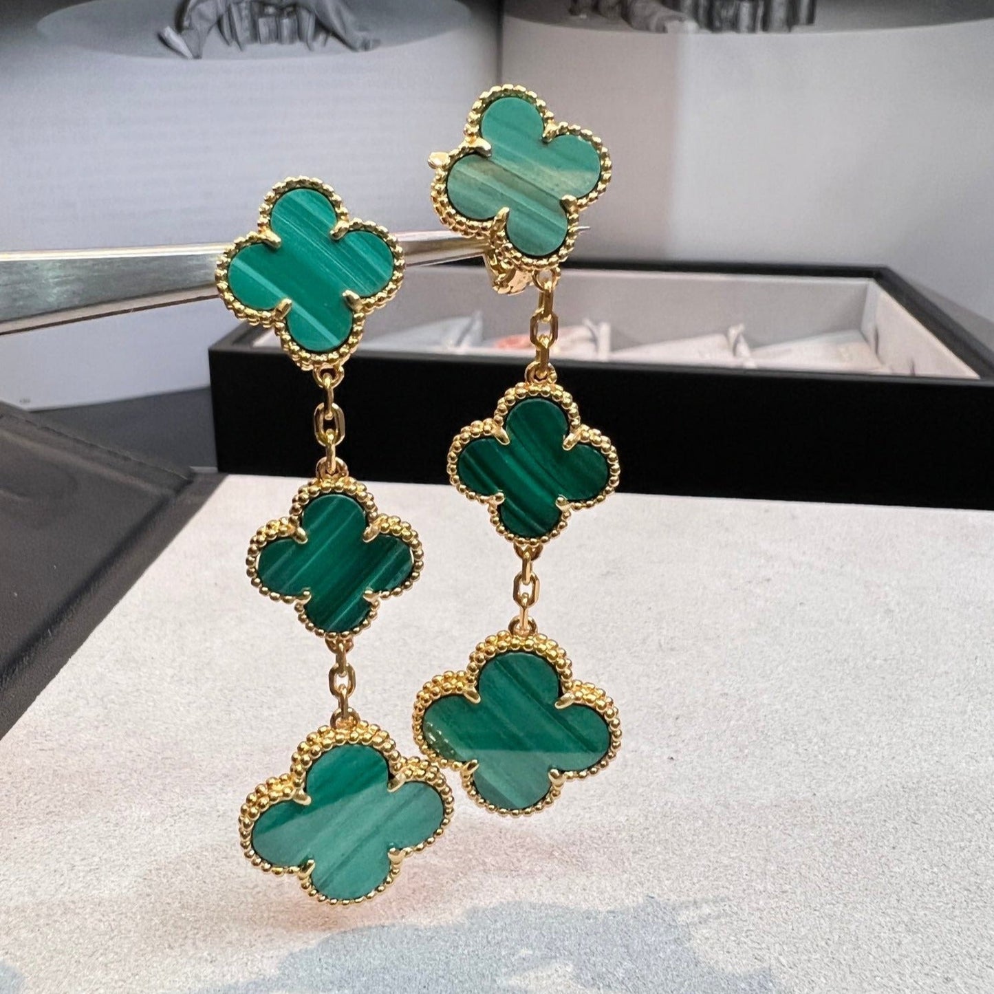 [Radiant Gem]¯CLOVER MALACHITE 3 MOTIFS GOLD