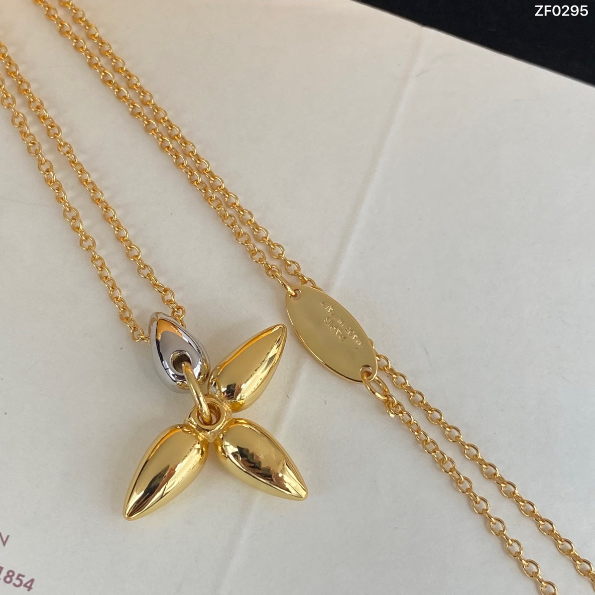 [Radiant Gem]¯LOUISETTE PEDANT GOLD NECKLACE