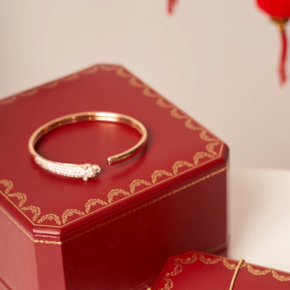 [Radiant Gem]¯PANTHERE ROSE GOLD DIAMOND OPEN BRACELET