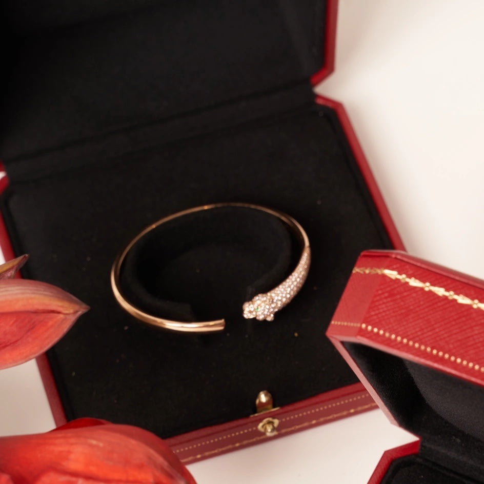 [Radiant Gem]¯PANTHERE ROSE GOLD DIAMOND OPEN BRACELET