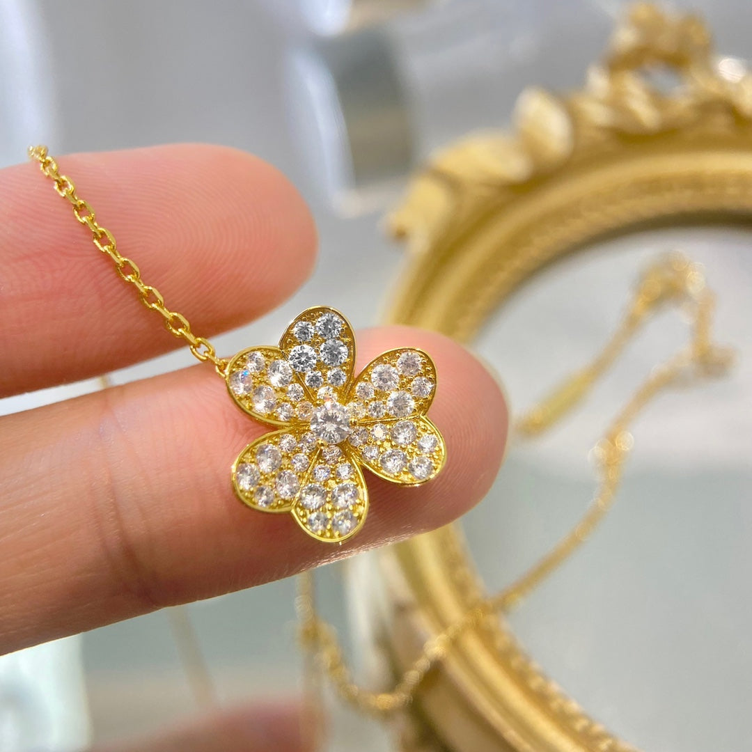 [Radiant Gem]¯FLOWER DIAMOND NECKLACE