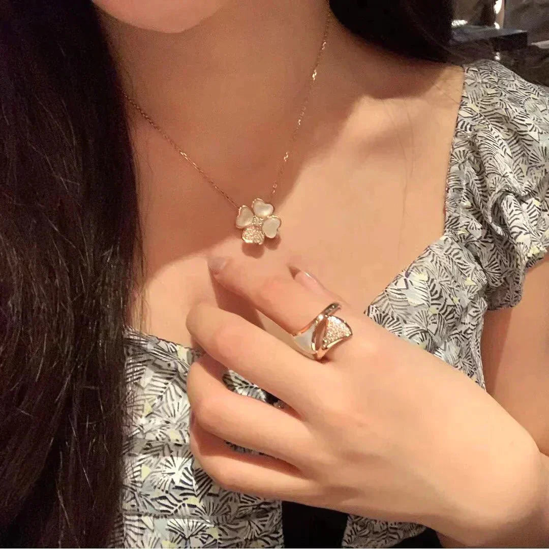 [Radiant Gem]¯CLOVER MOP DIAMOND ROSE GOLD NECKLACE