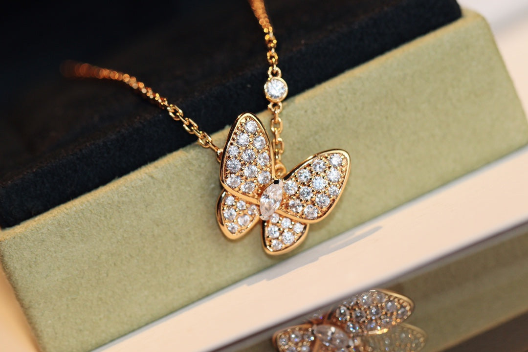 [Radiant Gem]¯BUTTERFLY DIAMOND NECKLACE