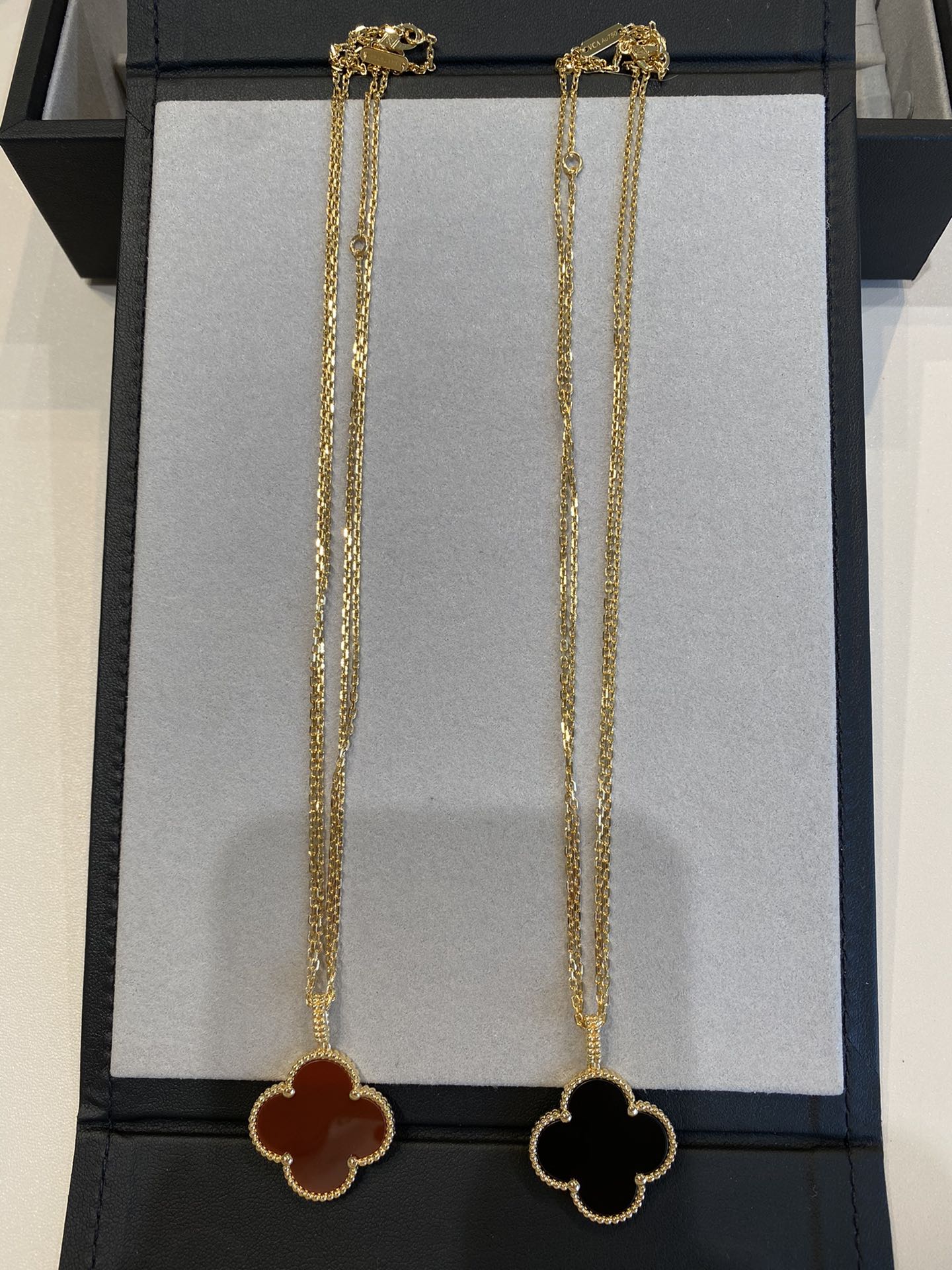 [Radiant Gem]¯CLOVER 25MM NECKLACE GOLD CARNELIAN