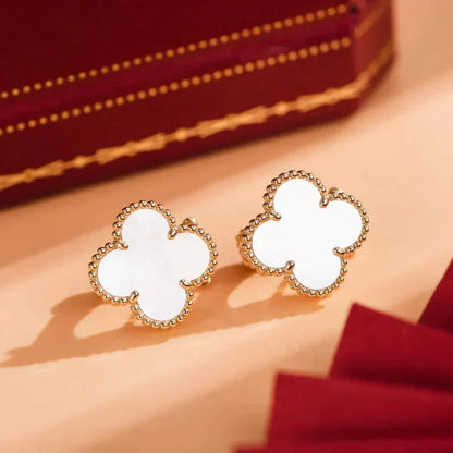 [Radiant Gem]¯CLOVER MEDIUM 1 MOTIFS  WHITE MOP STUD EARRINGS