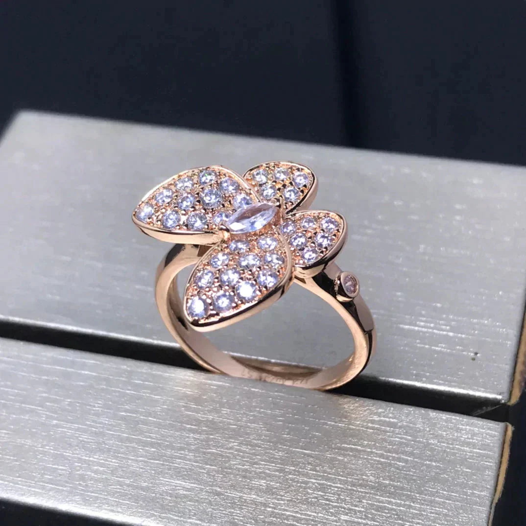 [Radiant Gem]¯BUTTERFLY PINK GOLD DIAMOND RING