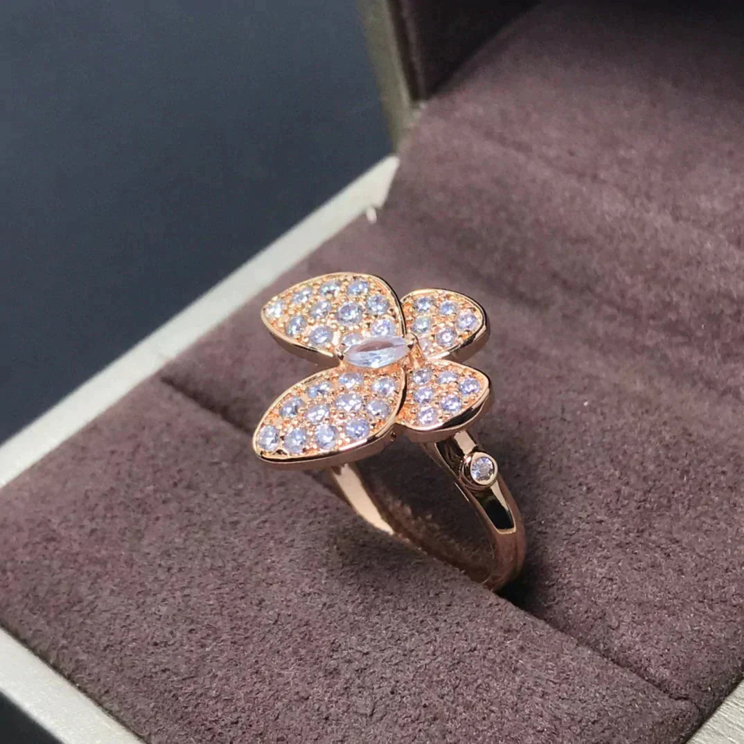 [Radiant Gem]¯BUTTERFLY PINK GOLD DIAMOND RING