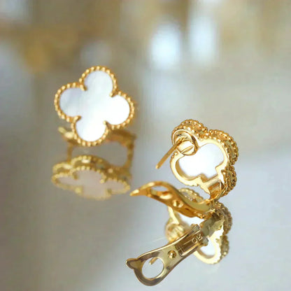 [Radiant Gem]¯CLOVER MEDIUM 1 MOTIFS  WHITE MOP STUD EARRINGS