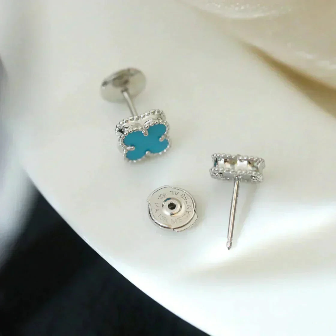 [Radiant Gem]¯CLOVER MINI 9.5MM ONYX STUD EARRINGS SILVER