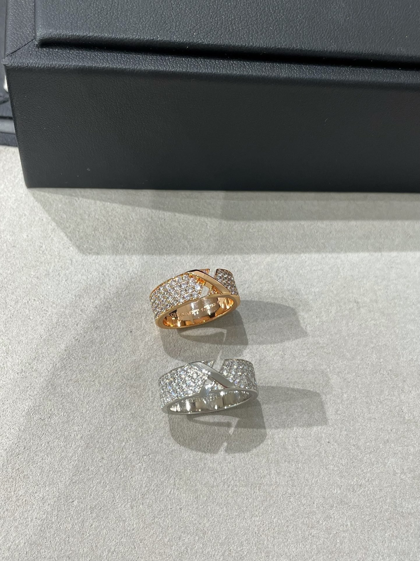 [Radiant Gem]¯LIENS EVIDENCE  DIAMOND PAVED RING