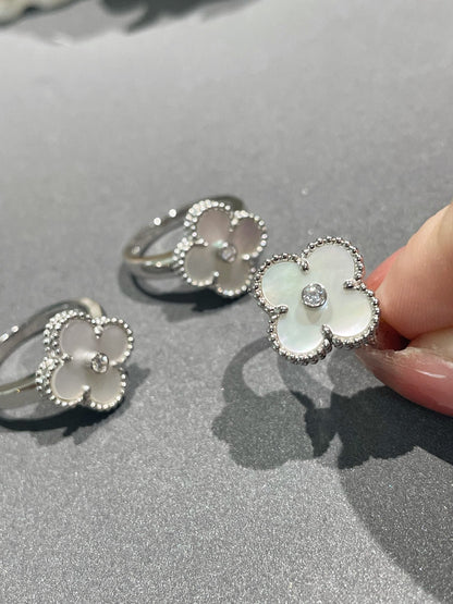 [Radiant Gem]¯CLOVER SILVER MOP DIAMOND RING