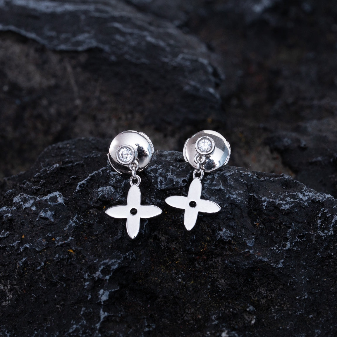 [Radiant Gem]¯VIDYLLE SILVER DIAMOND MINI DROP EARRINGS