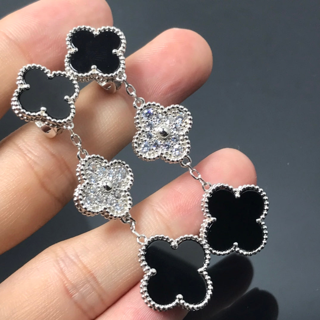 [Radiant Gem]¯CLOVER 3 MOTIF DIAMOND ONYX SILVER EARRINGS
