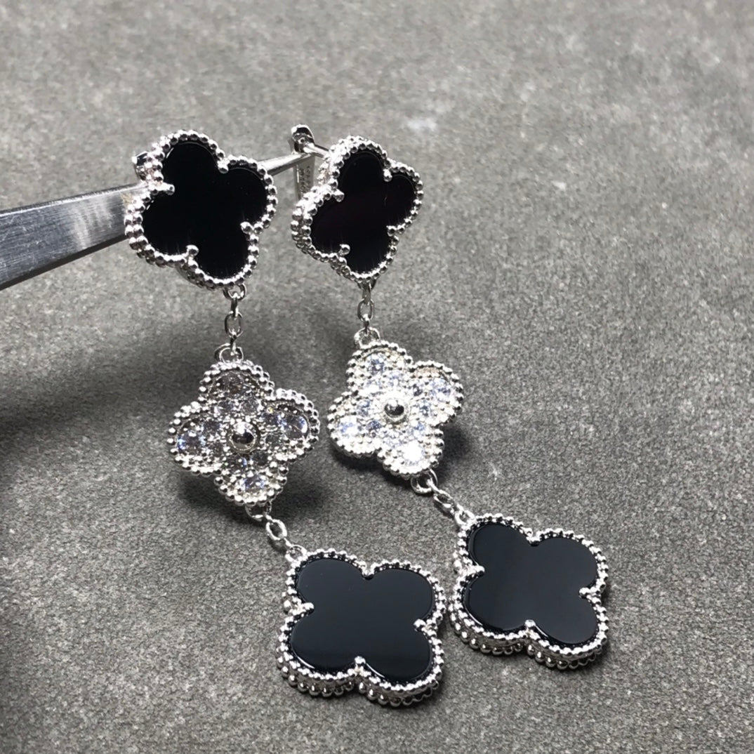 [Radiant Gem]¯CLOVER 3 MOTIF DIAMOND ONYX SILVER EARRINGS
