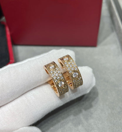 [Radiant Gem]¯LOVE 5.5MM DIAMOND PAVED EARRINGS