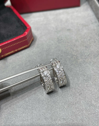 [Radiant Gem]¯LOVE 5.5MM DIAMOND PAVED EARRINGS