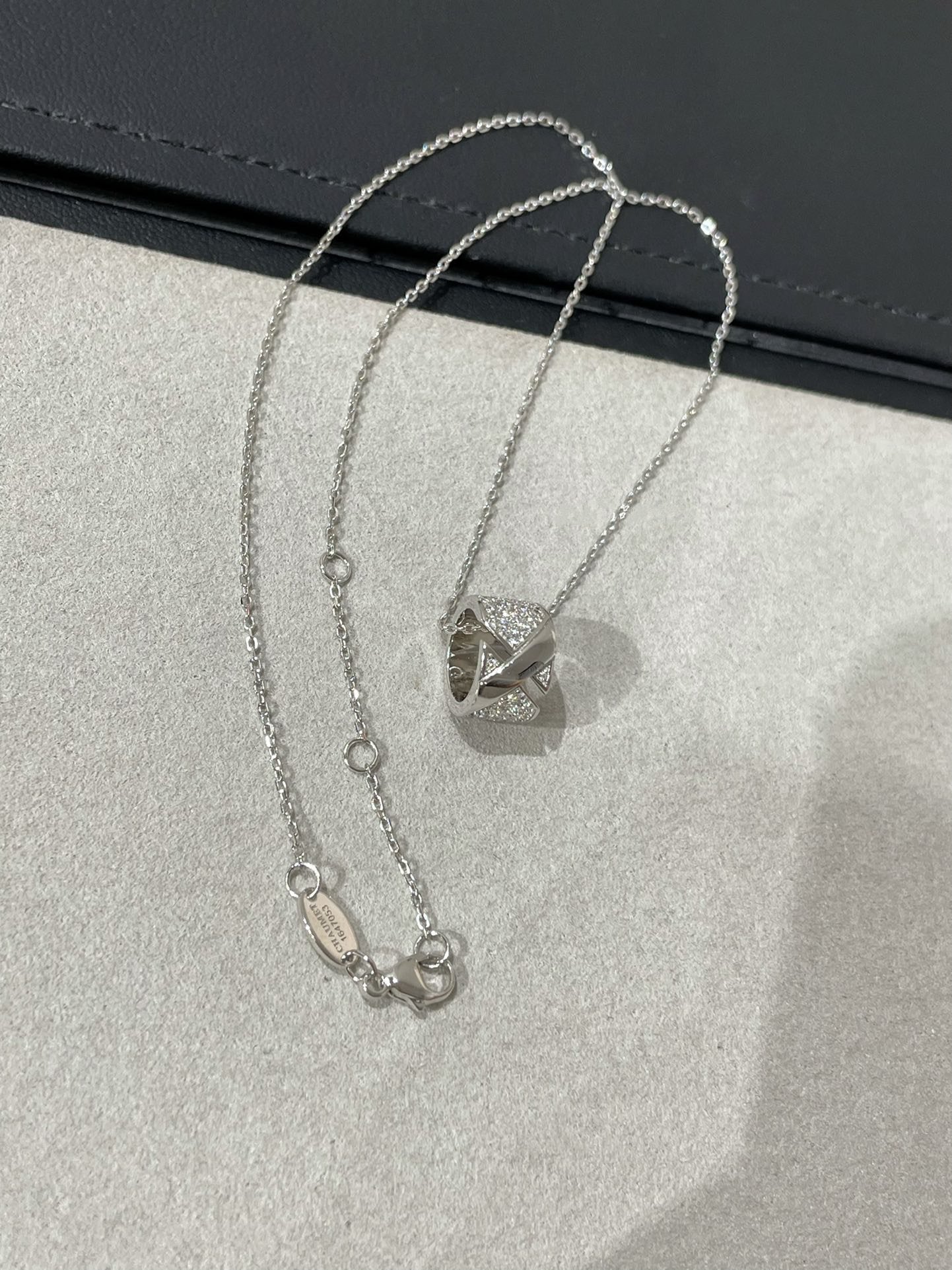 [Radiant Gem]¯LIENS EVIDENCE DIAMOND PAVED NECKLACE
