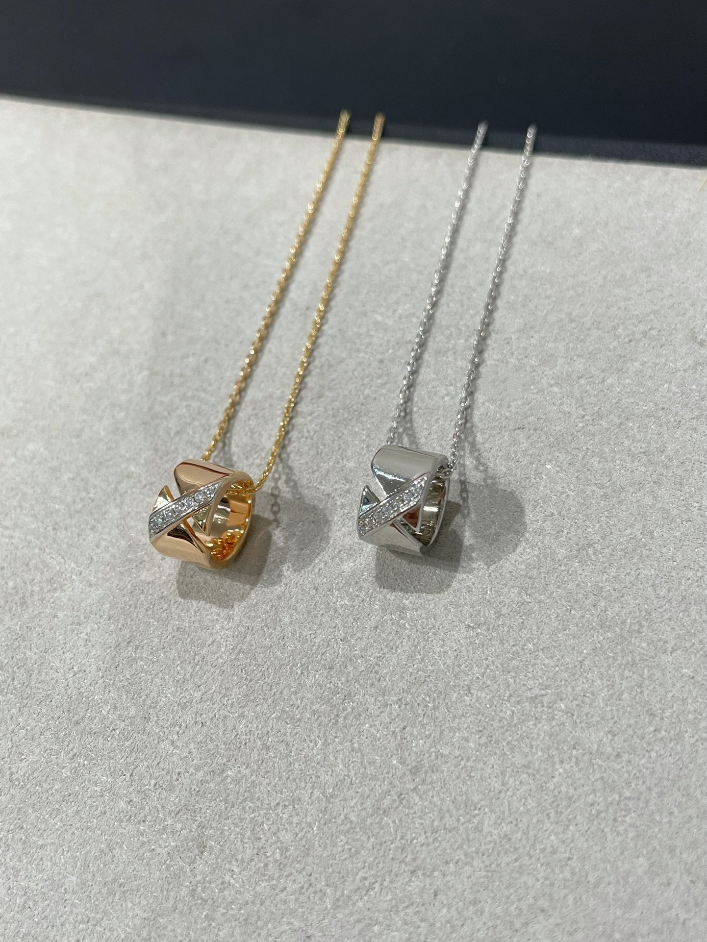 [Radiant Gem]¯LIENS EVIDENCE DIAMOND NECKLACE
