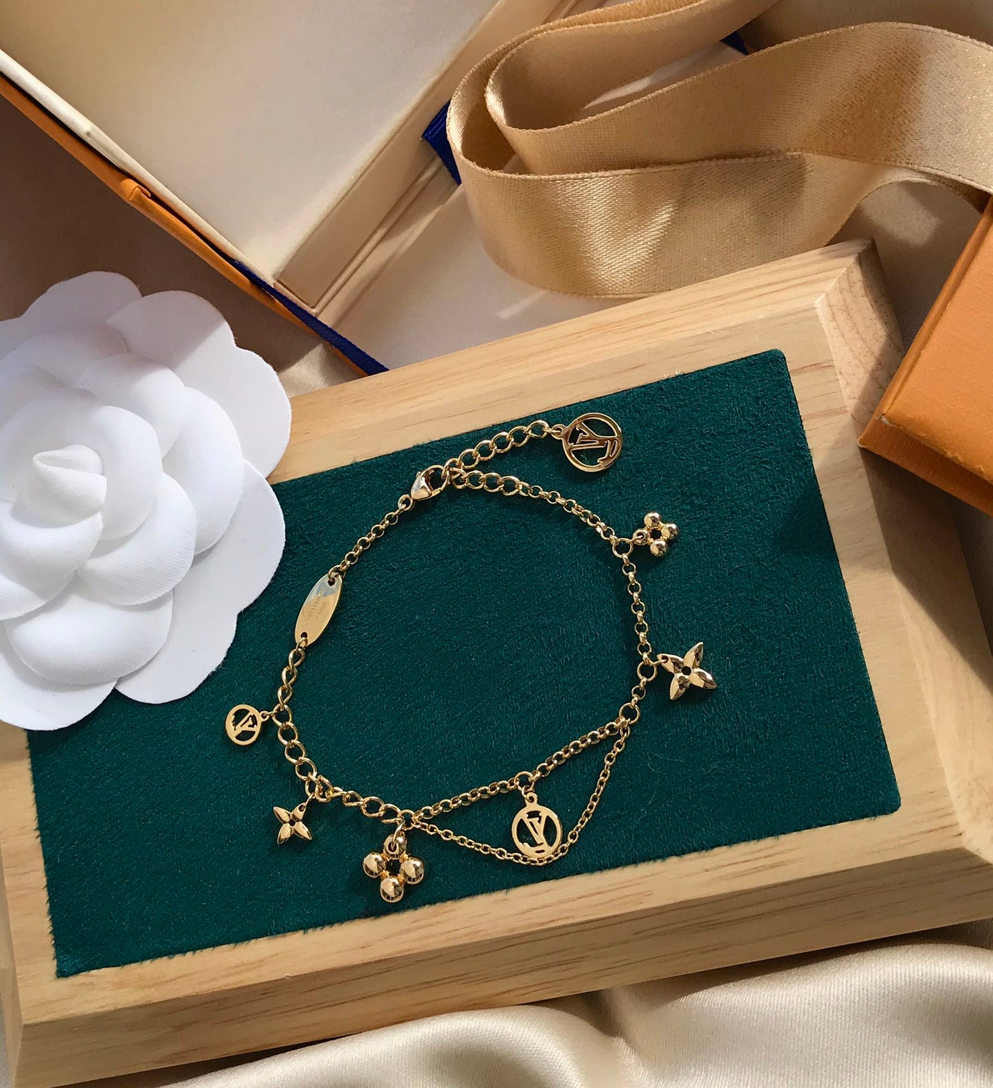 [Radiant Gem]¯BLOOMING PINK GOLD MOP BRACELET