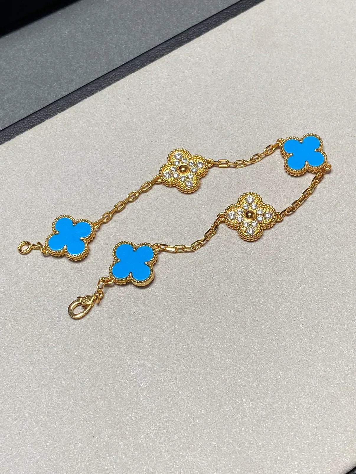 [Radiant Gem]New CLOVER 5 MOTIF BLUE AGATE BRACELET COLLECTION