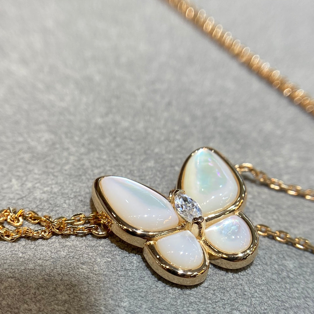 [Radiant Gem]¯BUTTERFLY MOP DIAMOND NECKLACE