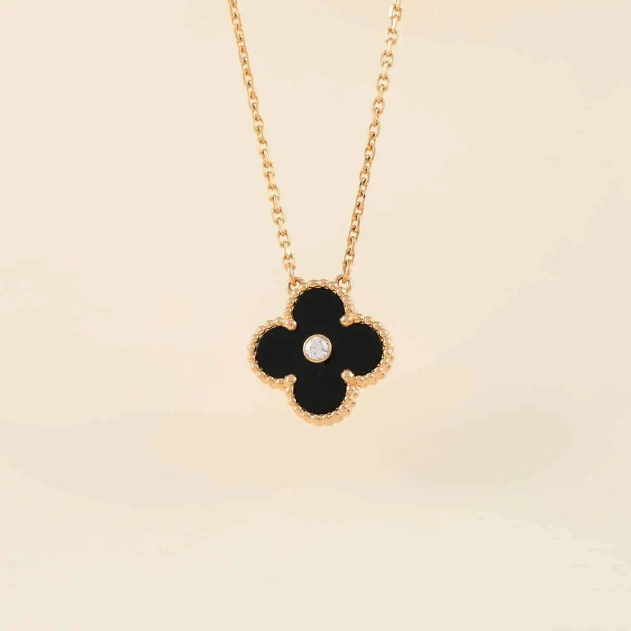 [Radiant Gem]¯CLOVER 15MM DIAMOND ONYX NECKLACE