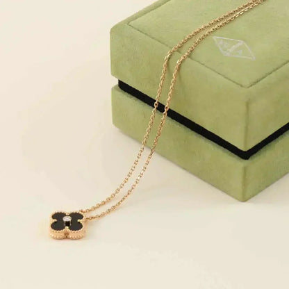 [Radiant Gem]¯CLOVER 15MM DIAMOND ONYX NECKLACE