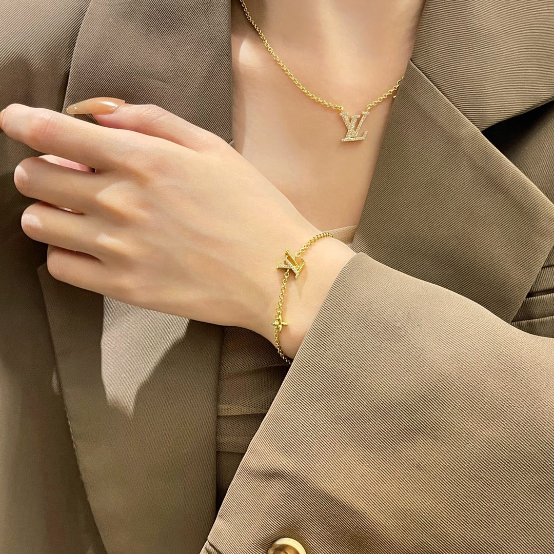 [Radiant Gem]¯LOGO STAR MOTIF GOLD BRACELET