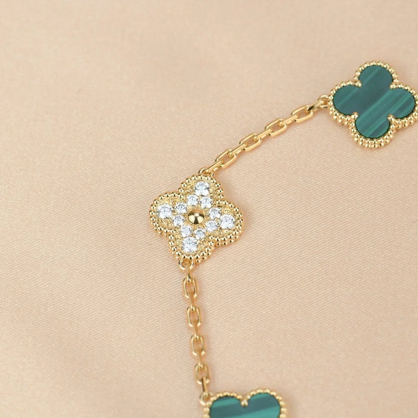 [Radiant Gem]New  CLOVER 5 MOTIF MALACHITE BRACELET COLLECTION