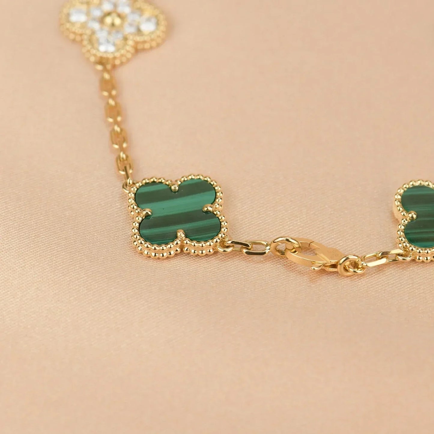 [Radiant Gem]New  CLOVER 5 MOTIF MALACHITE BRACELET COLLECTION