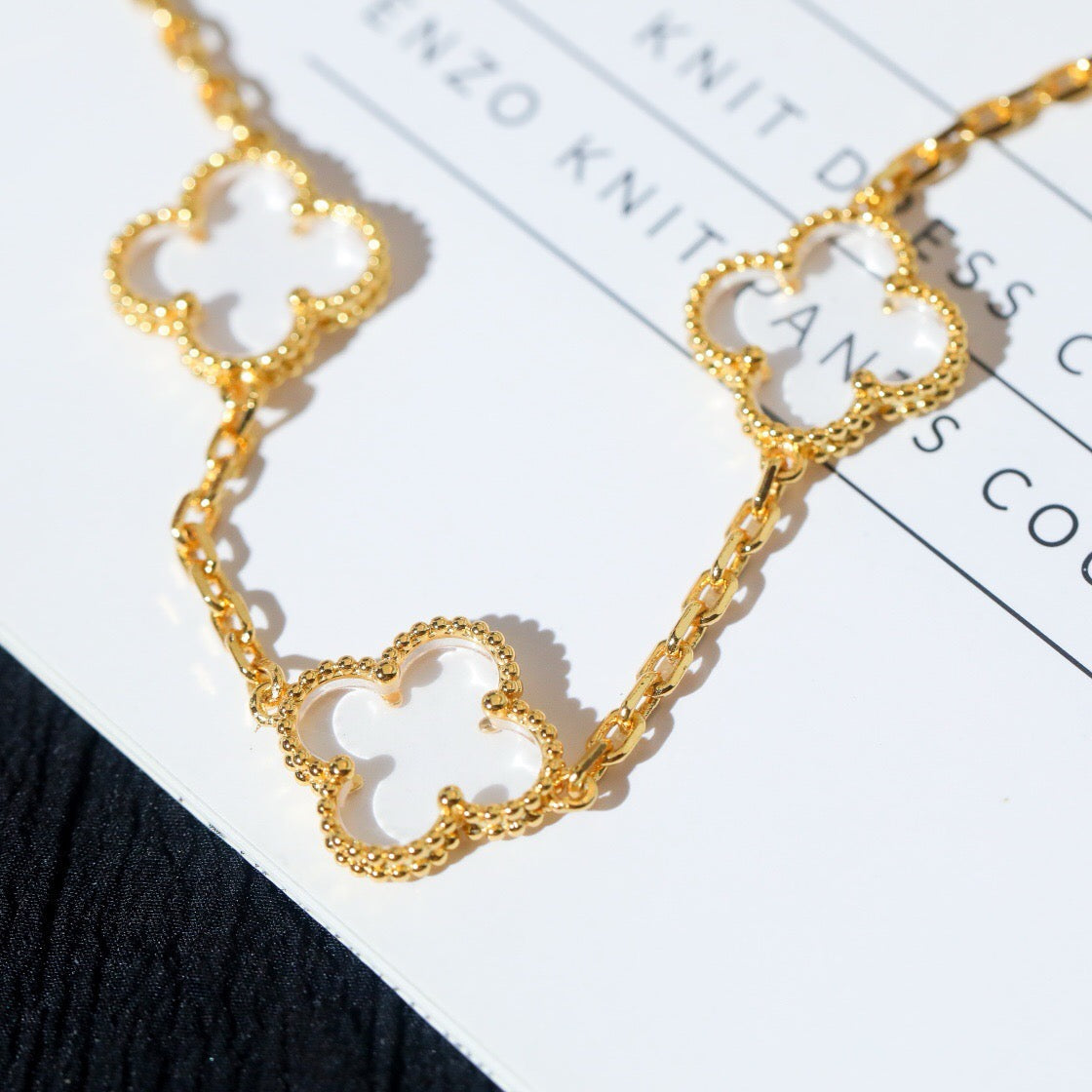 [Glow Jewelry]New CLOVER 5 MOTIF ROCK CRYSTAL BRACELET