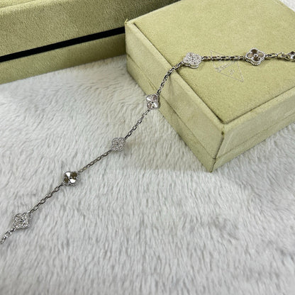 [[Radiant Gem]¯]CLOVER 6 MOTIF DIAMOND LASER BRACELET