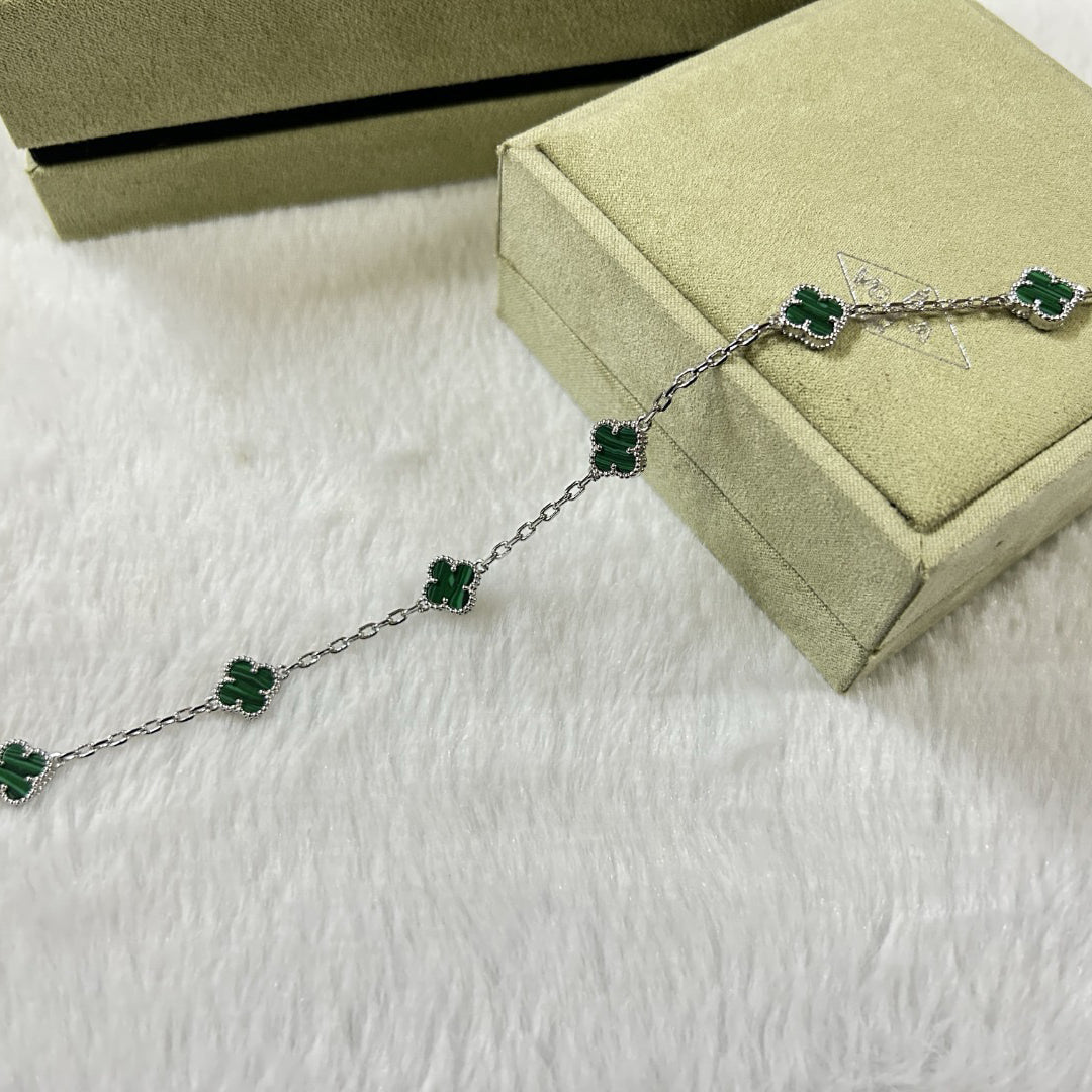 [[Radiant Gem]¯]CLOVER 6 MOTIF MALACHITE BRACELET