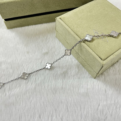 [[Radiant Gem]¯]CLOVER 6 MOTIF WHITE MOP BRACELET