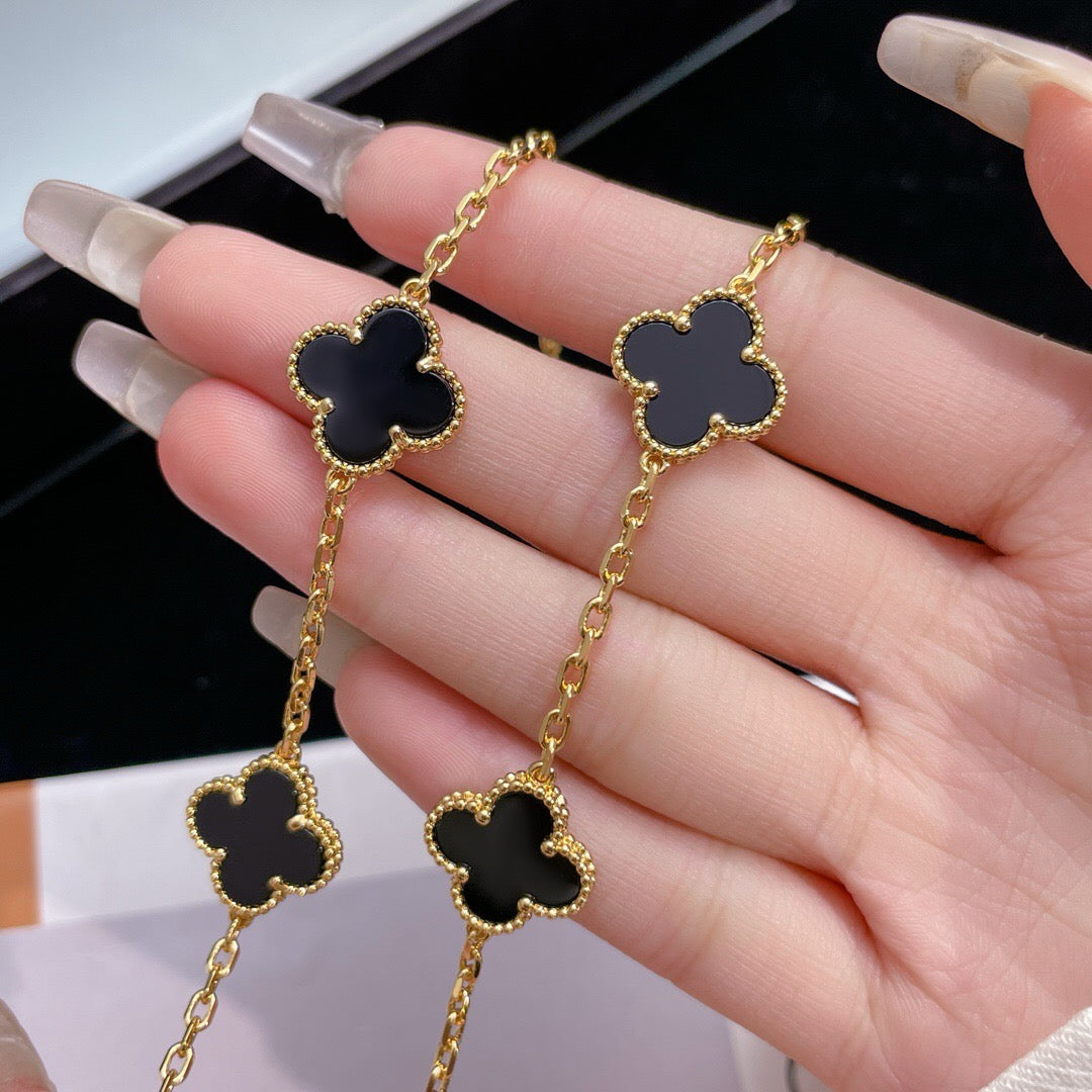 [Radiant Gem]¯CLOVER 10 MOTIFS ONYX NECKLACE