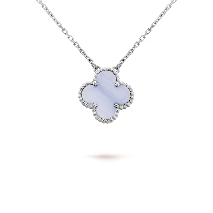 [Radiant Gem]¯CLOVER 15MM BLUE CHALCEDONY NECKLACE SILVER
