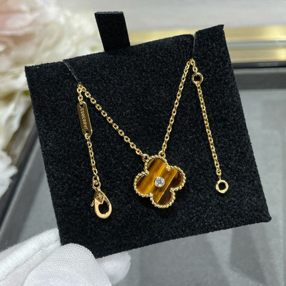 [Radiant Gem]¯CLOVER 15MM DIAMOND AND YELLOW TIGER'S EYE AGATE necklace