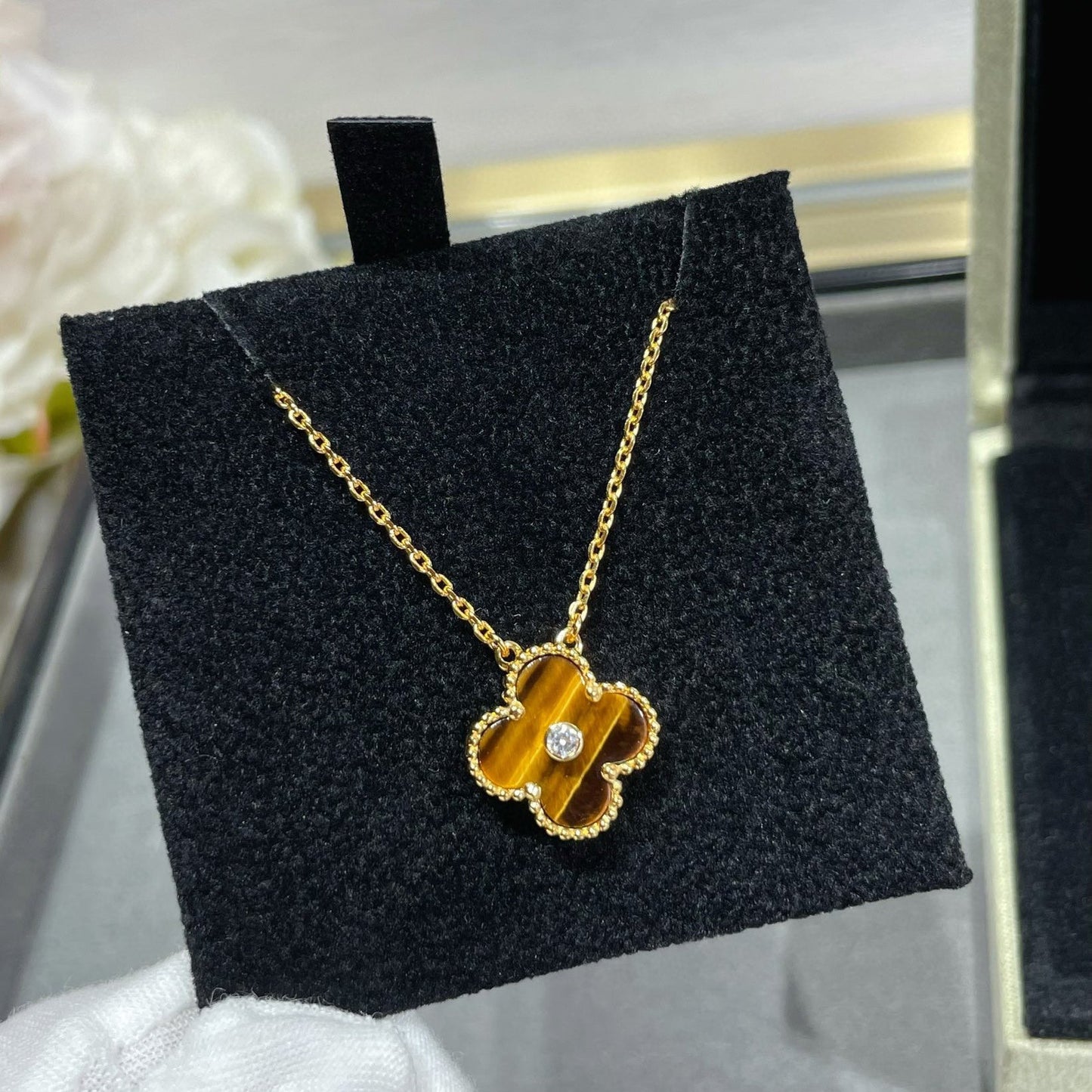[Radiant Gem]¯CLOVER 15MM DIAMOND AND YELLOW TIGER'S EYE AGATE necklace