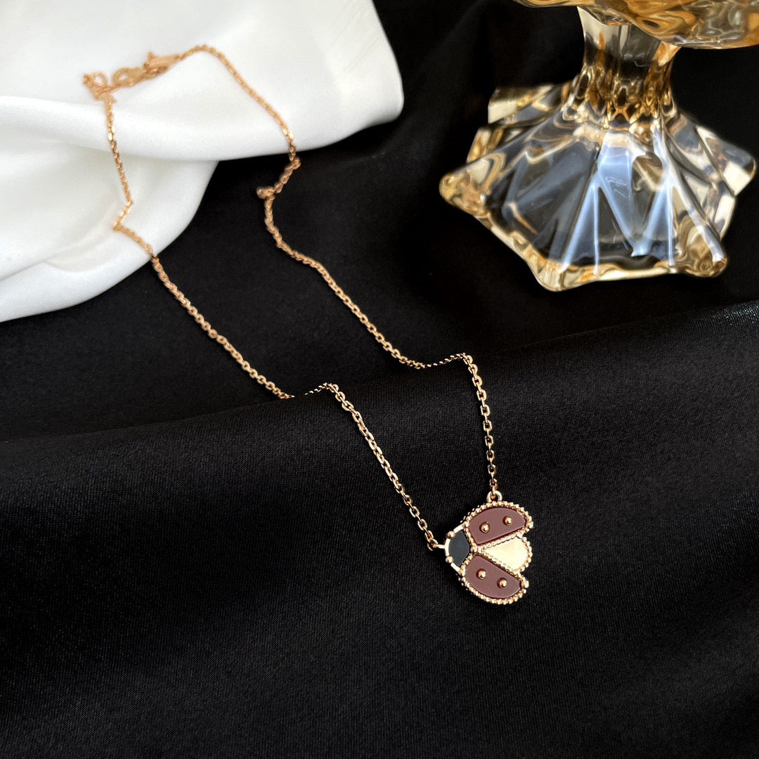 [Radiant Gem]¯LUCKY  CARNELIANS LADYBUG NECKLACE