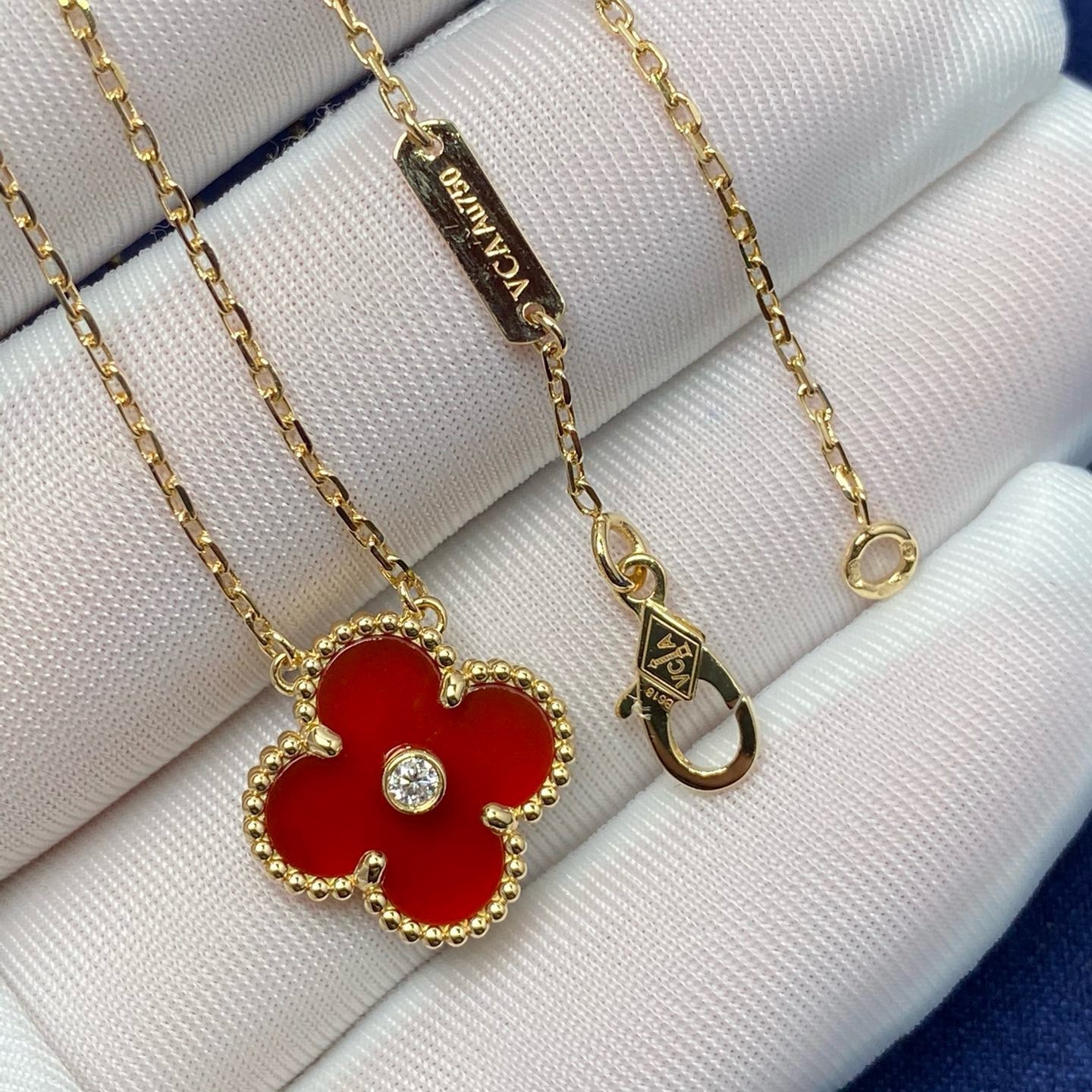 [Radiant Gem]¯CLOVER 15MM DIAMOND CARNELIAN NECKLACE