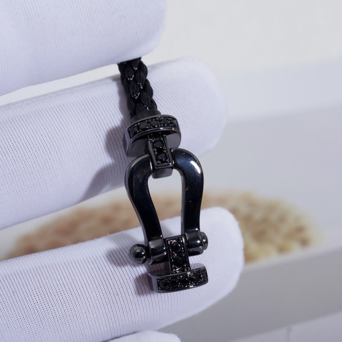 [Radiant Gem]¯FORCE LARGE SERIES HORSESHOE BLACK SAMURAI BRACELET