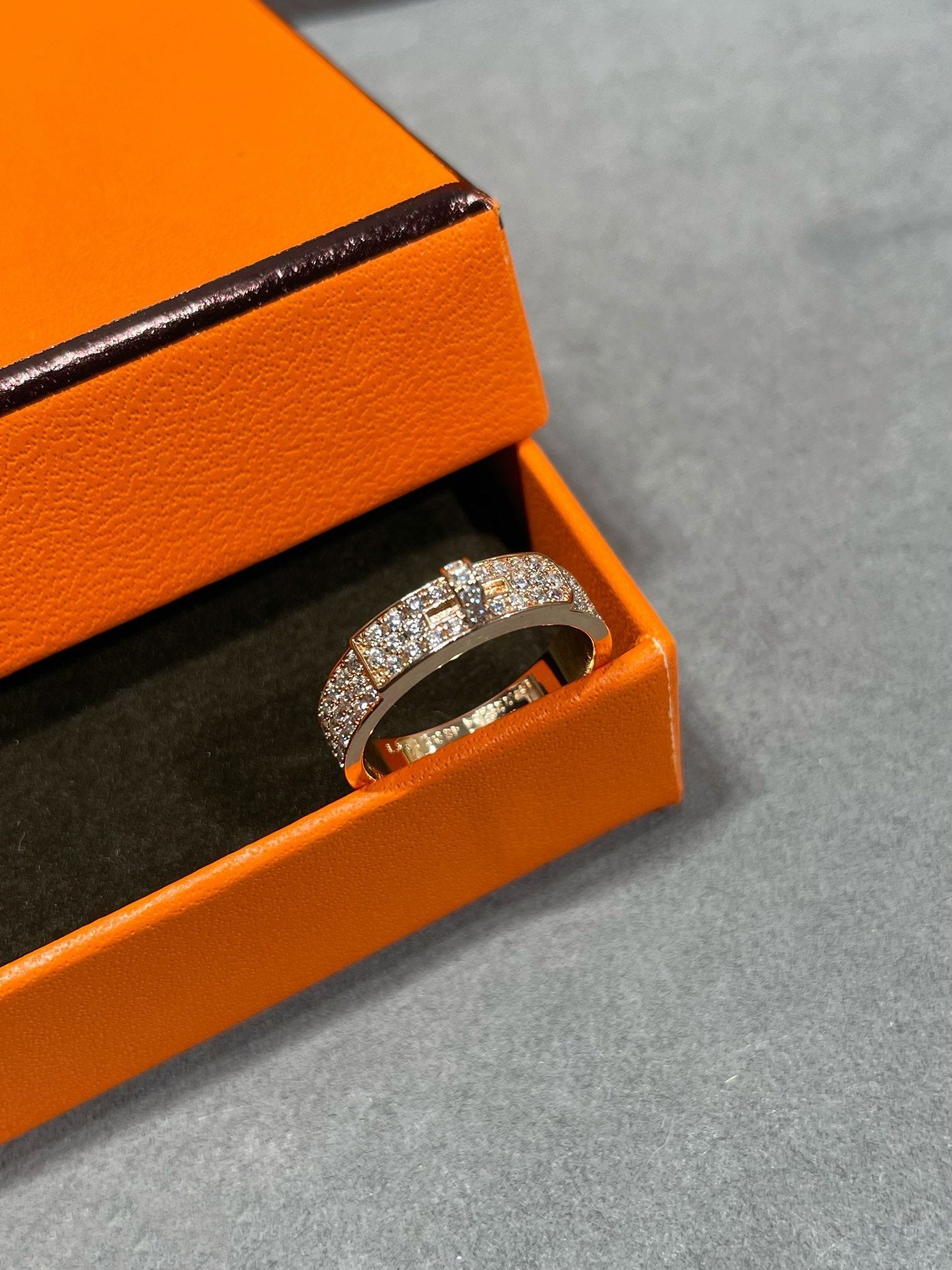 [Radiant Gem]¯KELLY PINK GOLD DIAMOND RING