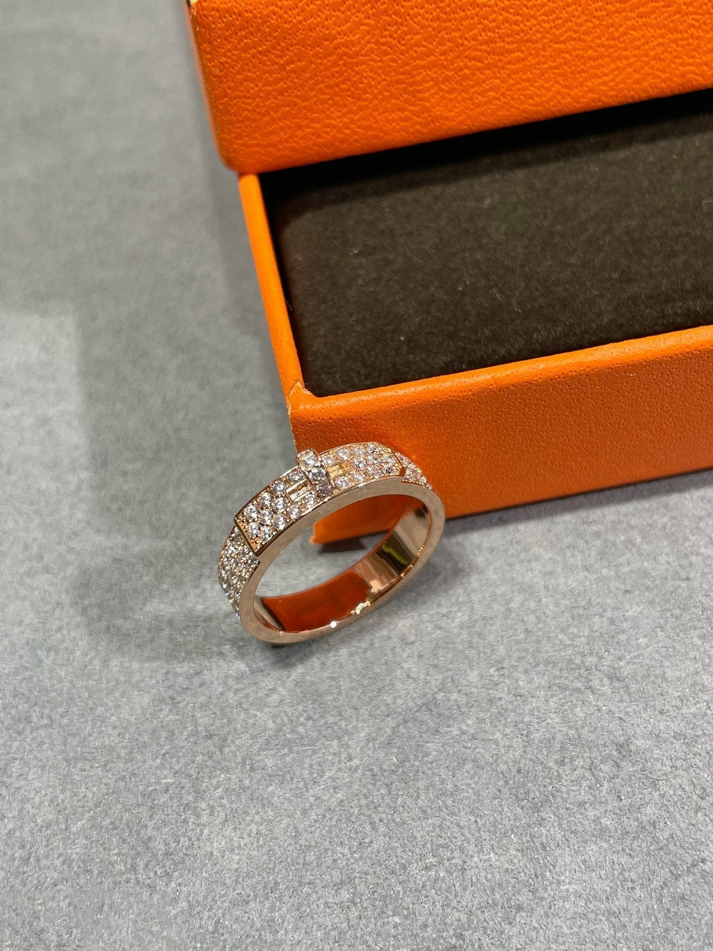 [Radiant Gem]¯KELLY PINK GOLD DIAMOND RING